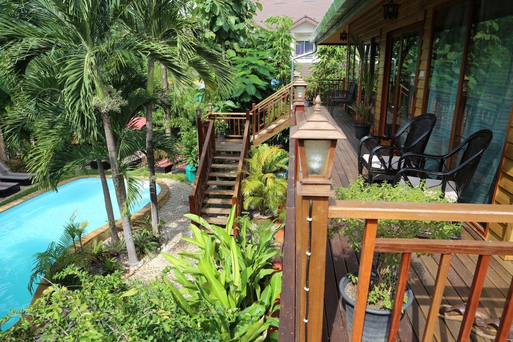Liam'S Guesthouse Adults Only Chiang Mai Eksteriør bilde