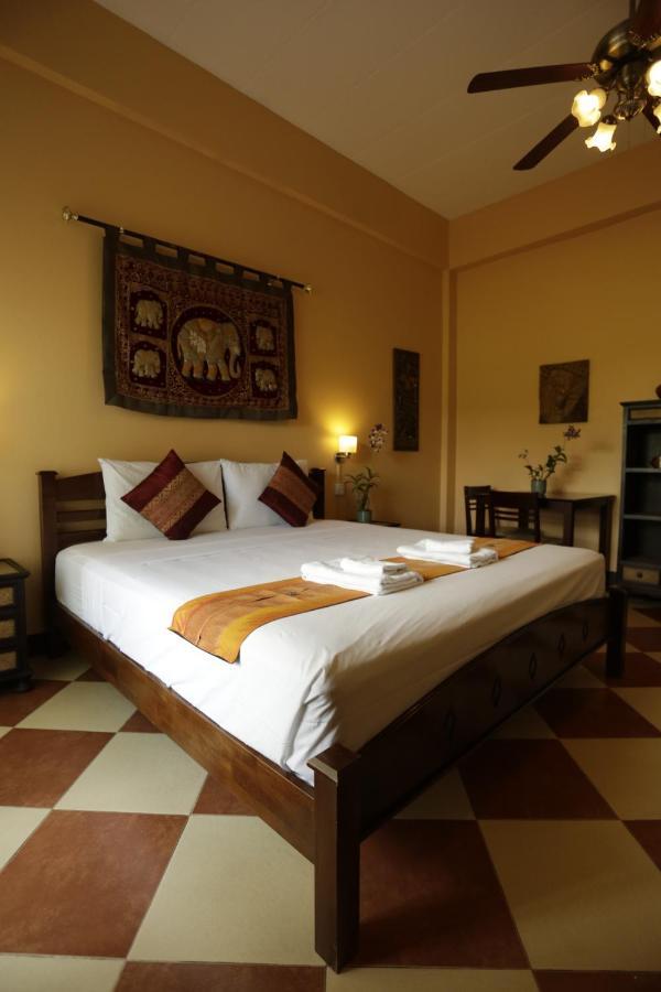 Liam'S Guesthouse Adults Only Chiang Mai Eksteriør bilde
