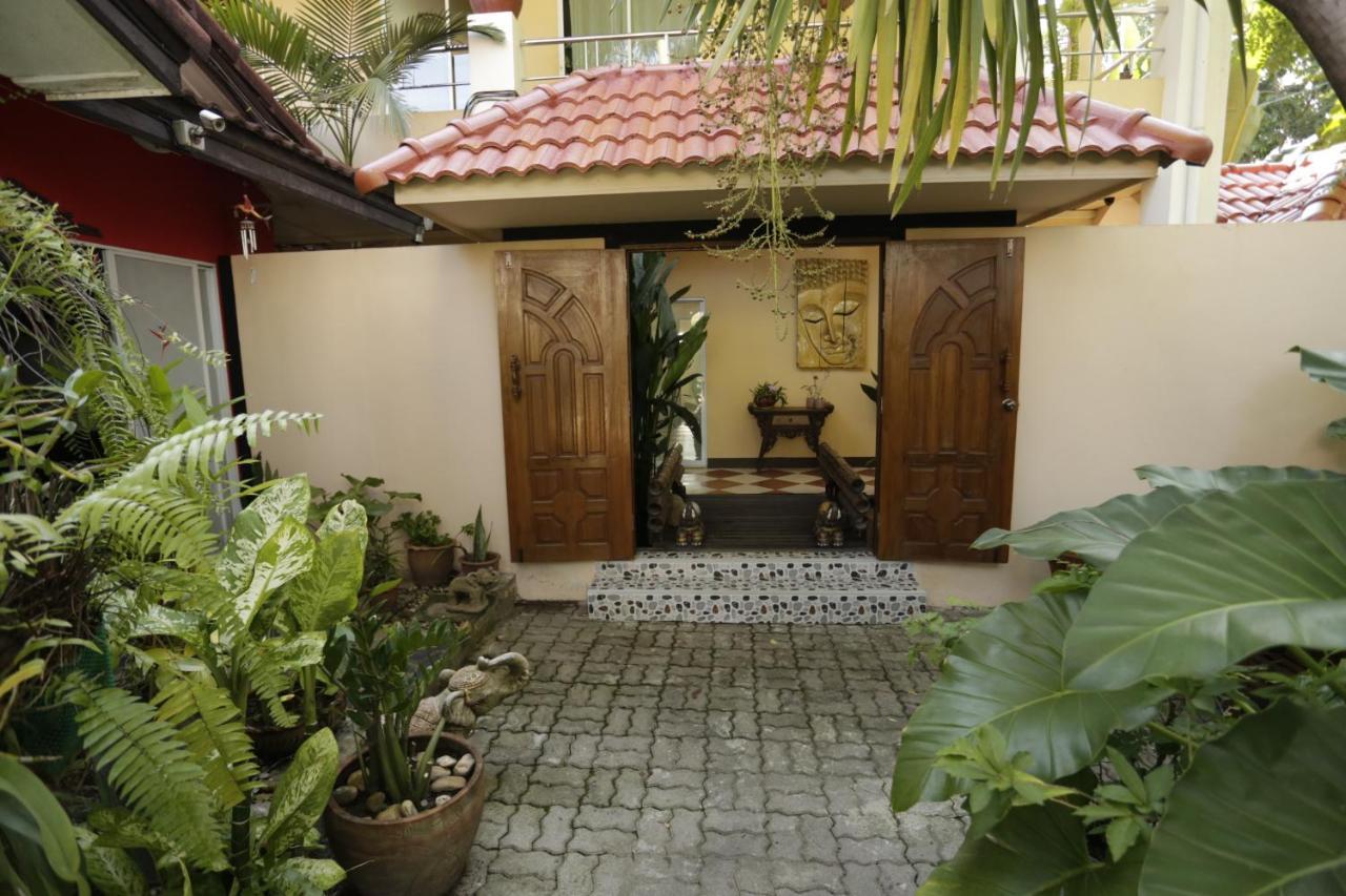 Liam'S Guesthouse Adults Only Chiang Mai Eksteriør bilde